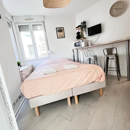 Le Tressous - Studio Sur Place De Jaude Prefecture Clermont-Ferrand Exterior photo